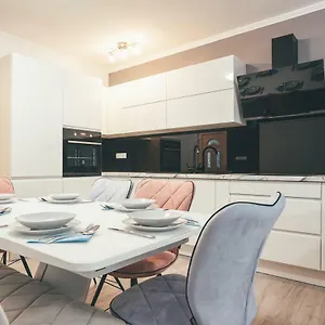 https://apartments-js.hotelinzadar.com
